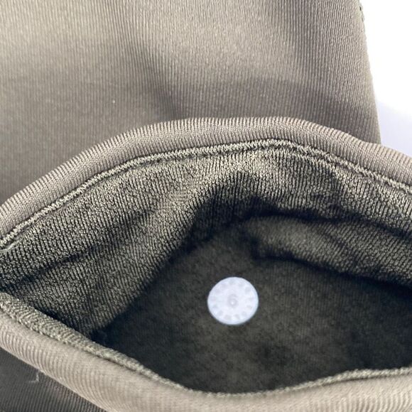 Lululemon Squad Goals Crop 17" Dark Olive
size 6 - Picture 10 of 10
